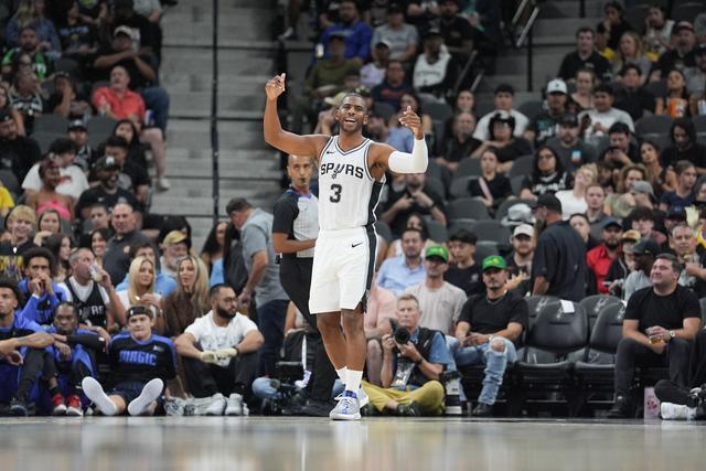 字母哥41+9+8雄鹿力克公牛 骑士大胜鹈鹕