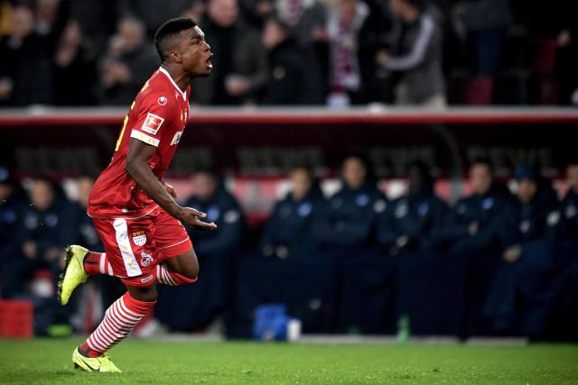 英超-B费点射凯塞多远射破门 曼联1-1切尔西